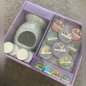 Ceramic Wax Warmer and Scented Tealight Set- NWT